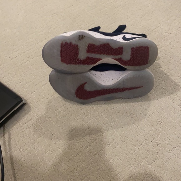 Nike Lebron James straps size men’s US 10 like new condition. - Picture 3 of 6